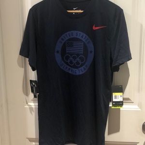 Mens Nike USA Olympic T-shirt. Size Small.